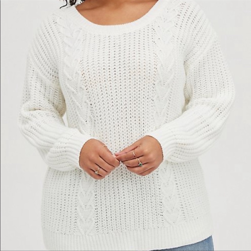TORRID NWT DROP SHOULDER PULLOVER SWEATER - CABLE HEART- OFF WHITE - Picture 3 of 4